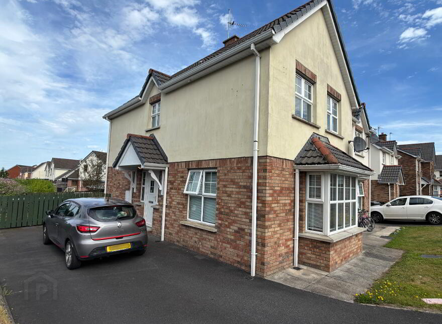 83 Carrigart Crescent, Lurgan, BT65 5EG
