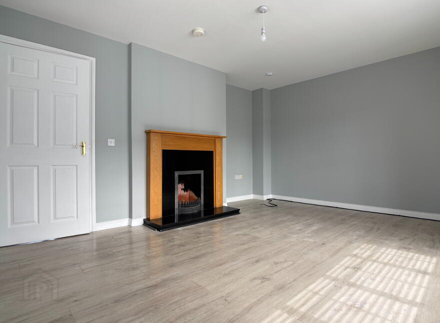 83 Carrigart Crescent, Lurgan, BT65 5EG