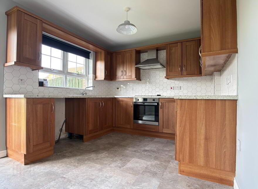 83 Carrigart Crescent, Lurgan, BT65 5EG