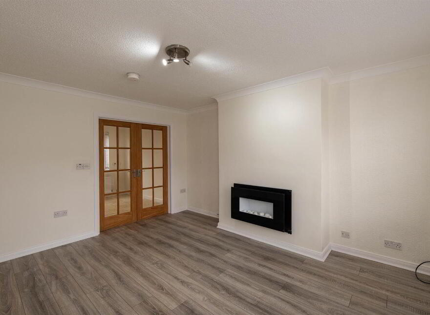 15 Muskett Gardens, Carryduff, Belfast, BT8 8QW