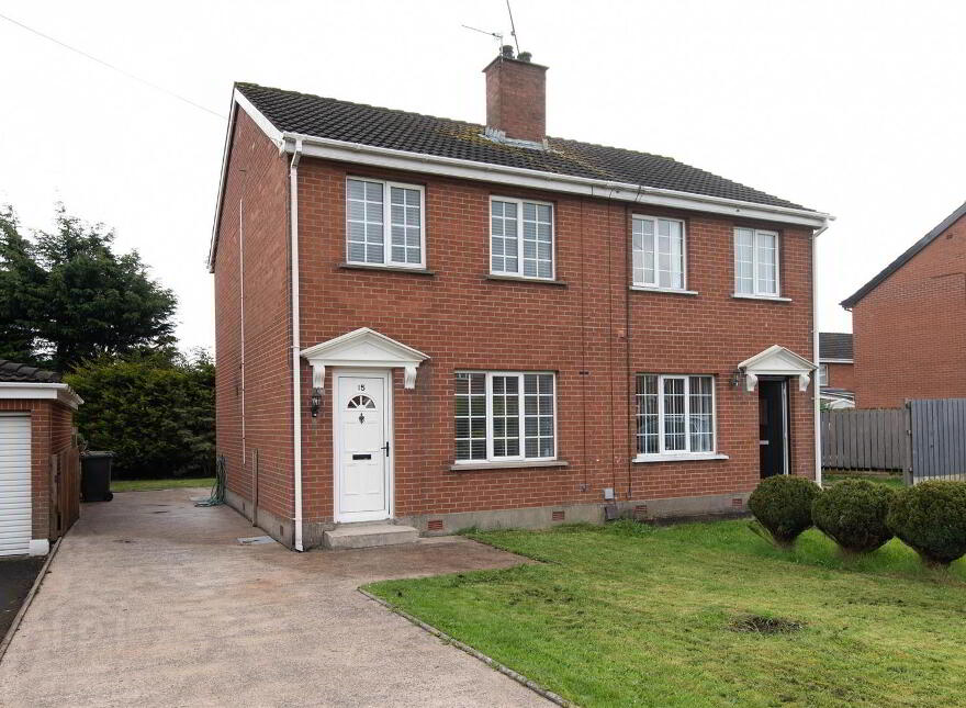 15 Muskett Gardens, Carryduff, Belfast, BT8 8QW