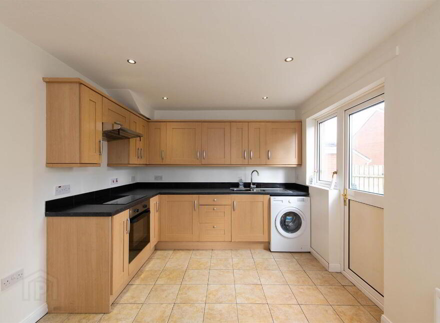 15 Muskett Gardens, Carryduff, Belfast, BT8 8QW