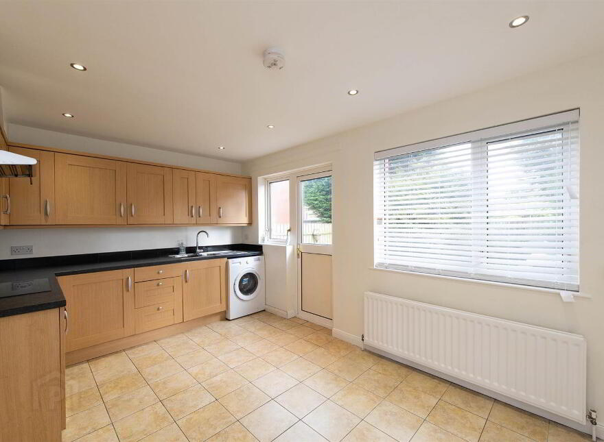 15 Muskett Gardens, Carryduff, Belfast, BT8 8QW