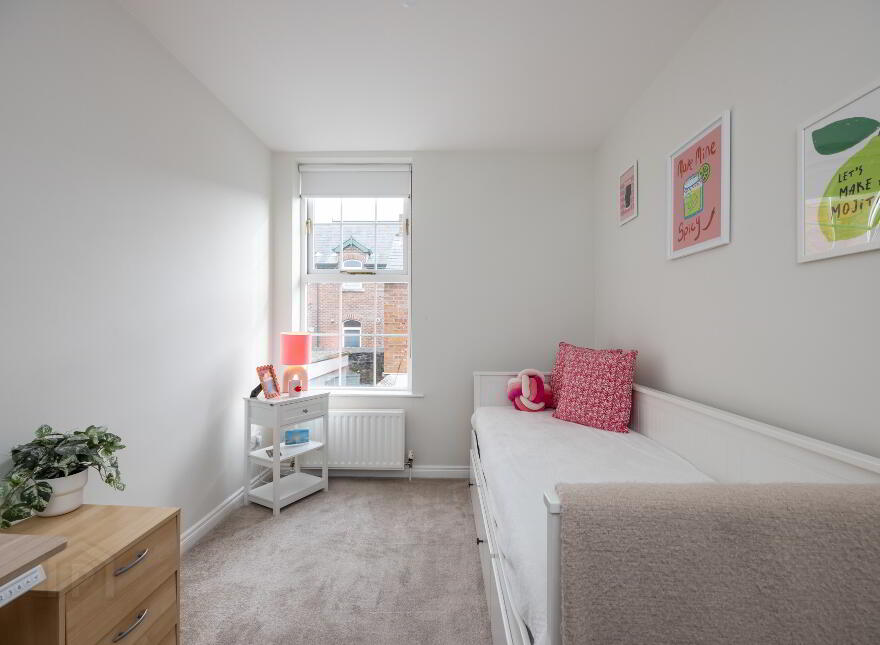 31 Lisburn Street, Royal Hillsborough, BT26 6AB