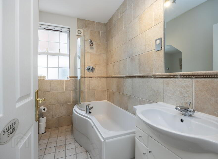 31 Lisburn Street, Royal Hillsborough, BT26 6AB