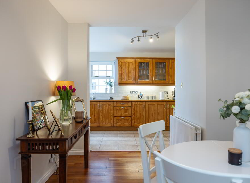 31 Lisburn Street, Royal Hillsborough, BT26 6AB