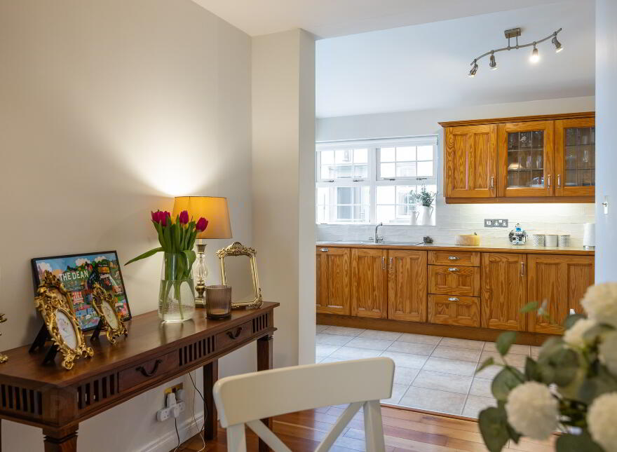 31 Lisburn Street, Royal Hillsborough, BT26 6AB