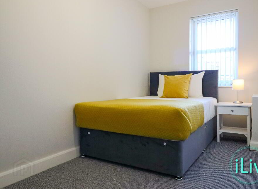 906 College Court Central, 56 King Street, Belfast, BT1 6BZ