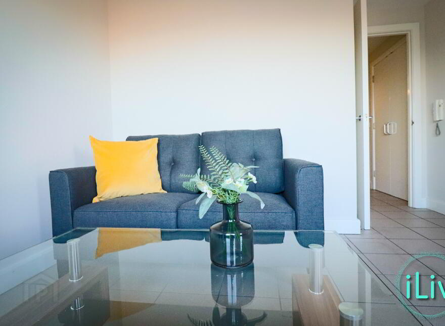 906 College Court Central, 56 King Street, Belfast, BT1 6BZ