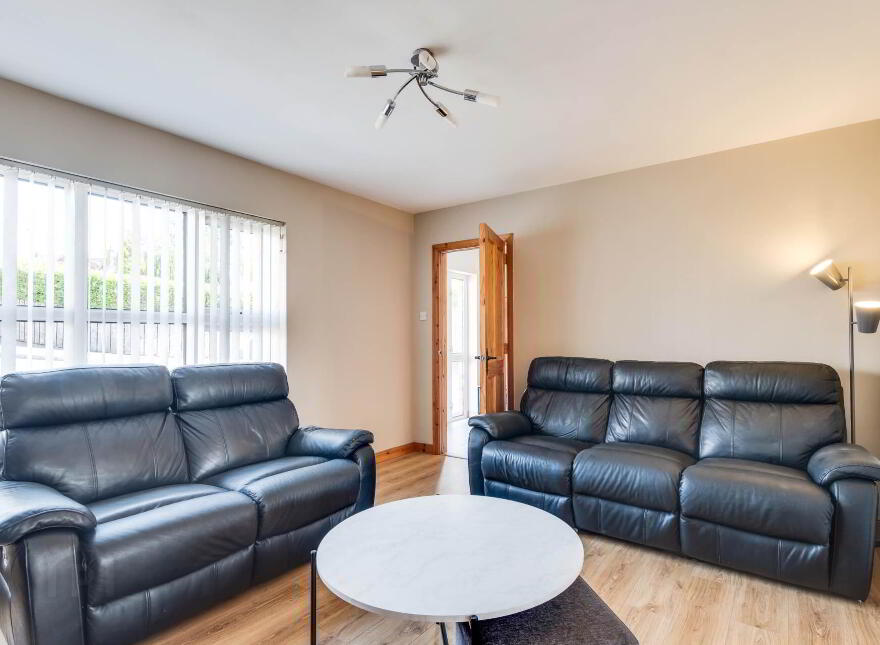 21 Hollybank, Lisnaskea, Enniskillen, BT92 0GE