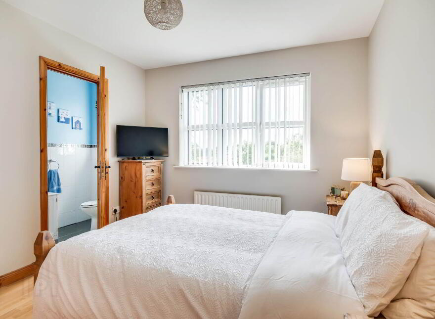 21 Hollybank, Lisnaskea, Enniskillen, BT92 0GE