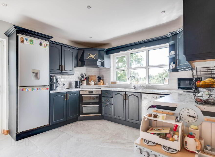 21 Hollybank, Lisnaskea, Enniskillen, BT92 0GE