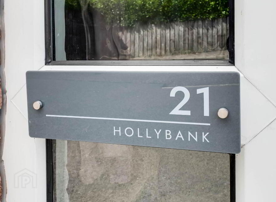 21 Hollybank, Lisnaskea, Enniskillen, BT92 0GE