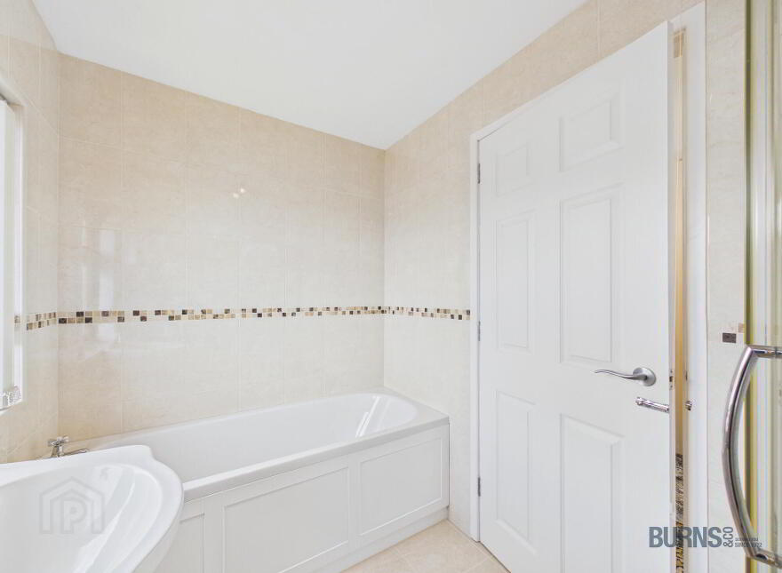 32 Queen's Avenue, Magherafelt, BT45 6BU