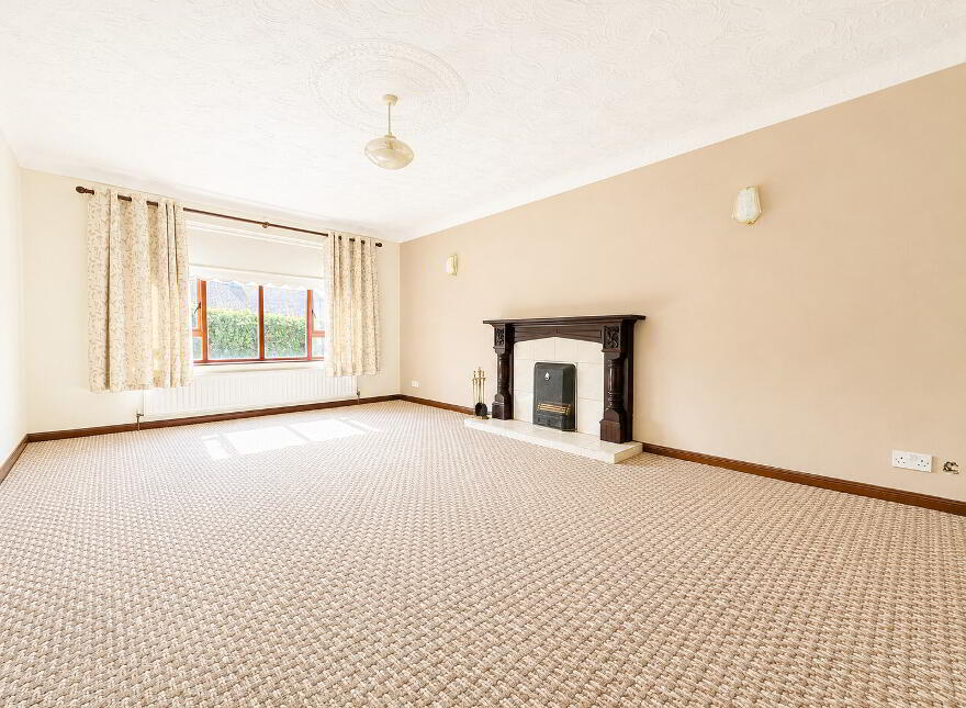 8 Seskin Avenue, Ballyclare, BT39 9LG