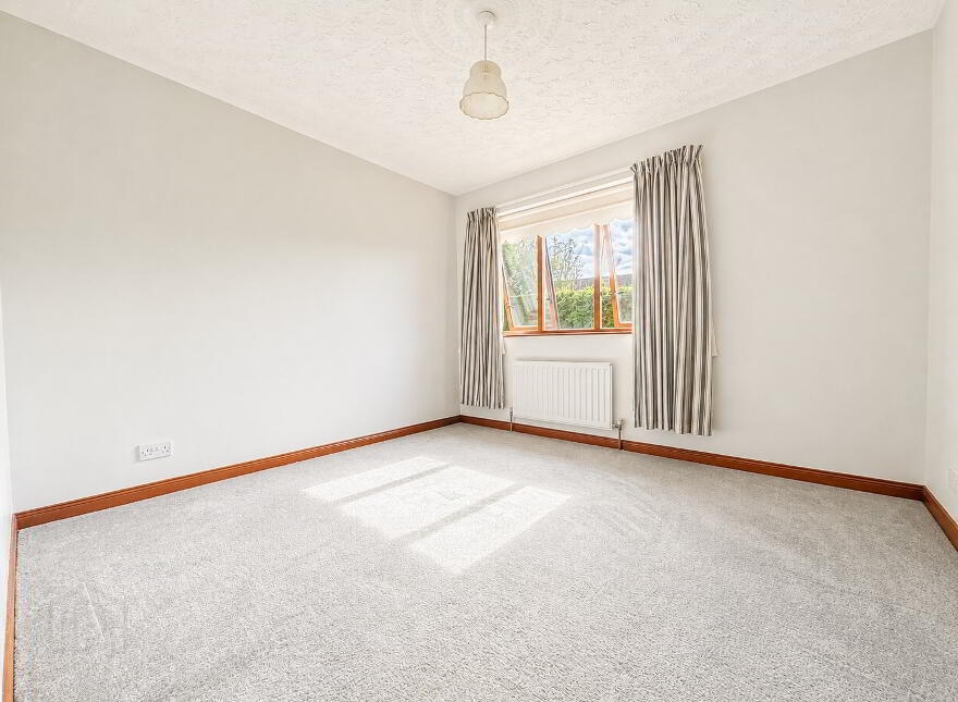 8 Seskin Avenue, Ballyclare, BT39 9LG