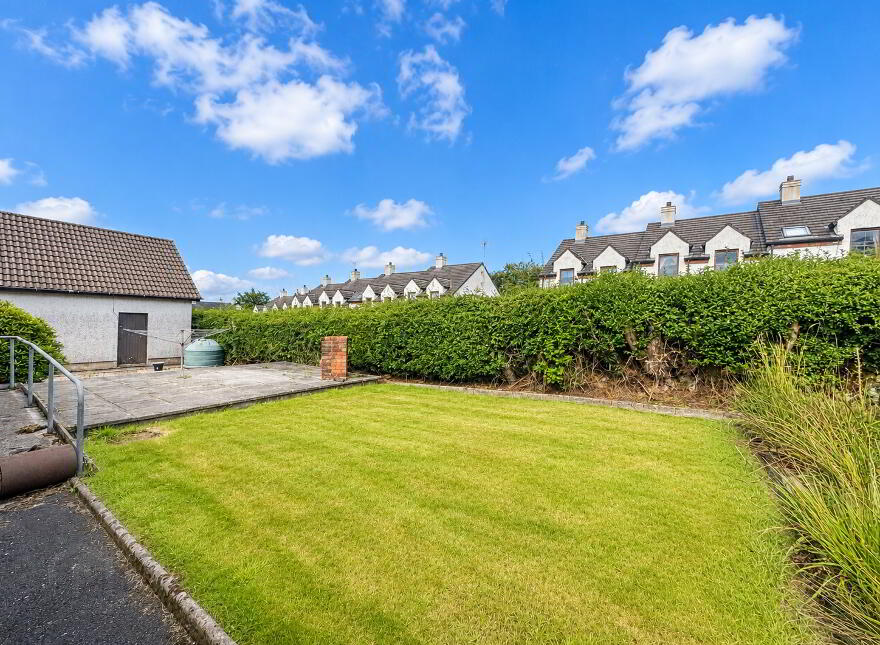 8 Seskin Avenue, Ballyclare, BT39 9LG