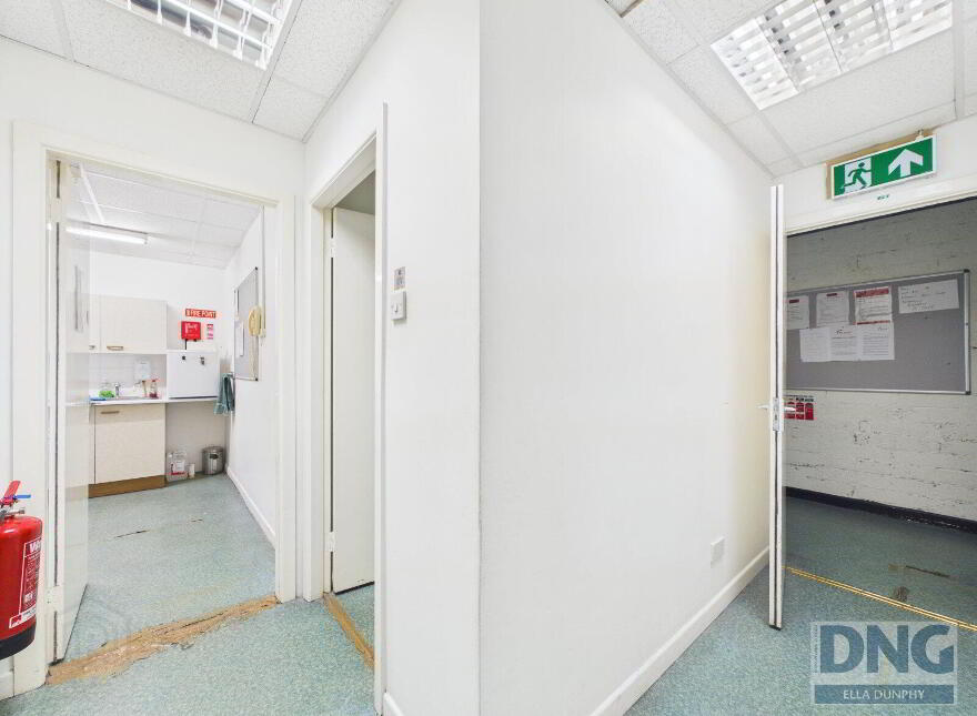 Retail Unit, Market Cross, Kilkenny, R95P283