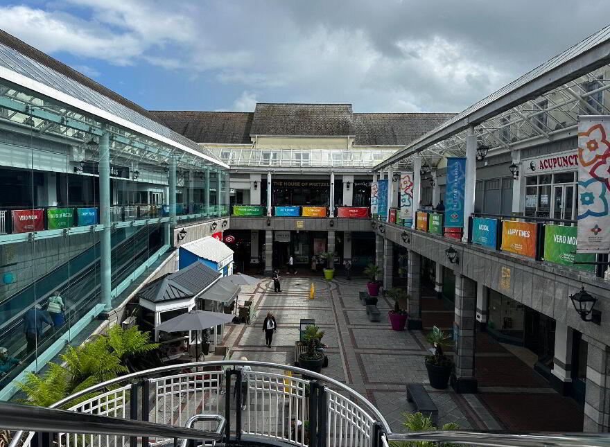Retail Unit, Market Cross, Kilkenny, R95P283