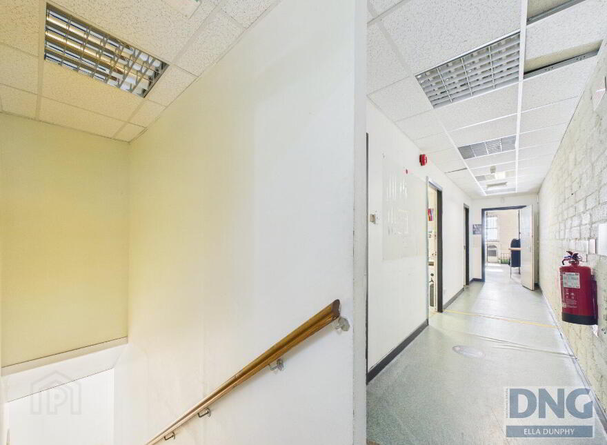 Retail Unit, Market Cross, Kilkenny, R95P283