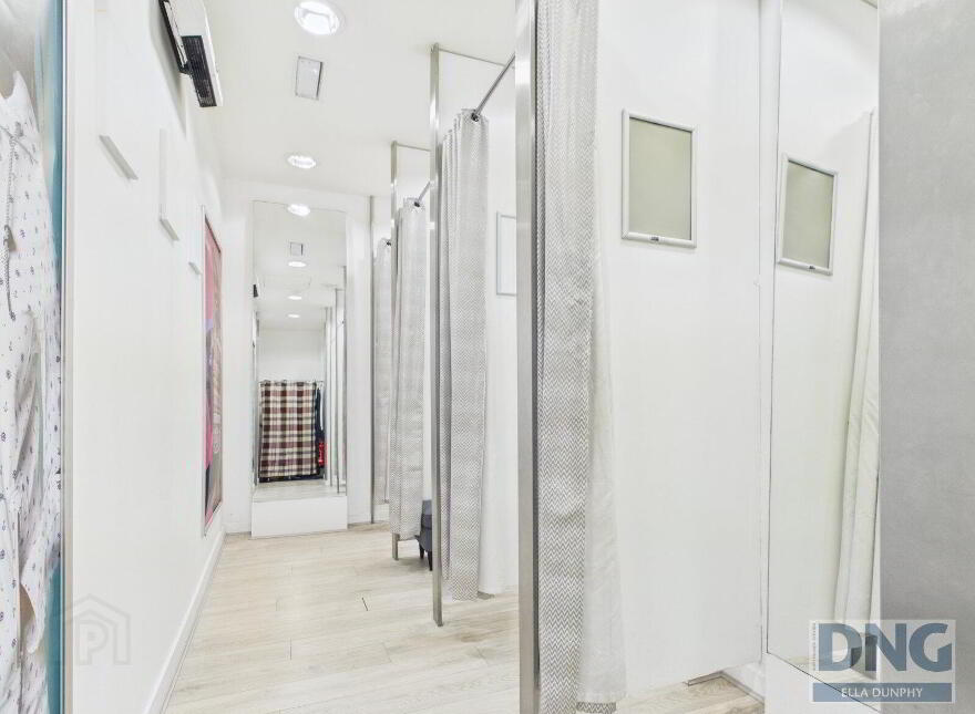 Retail Unit, Market Cross, Kilkenny, R95P283