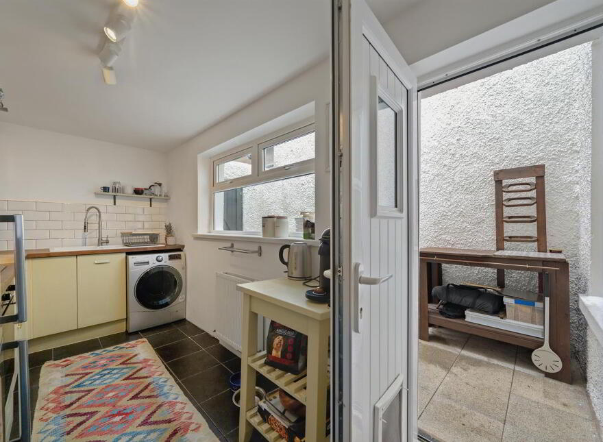 5 Chobham Street, Belfast, BT5 5BL