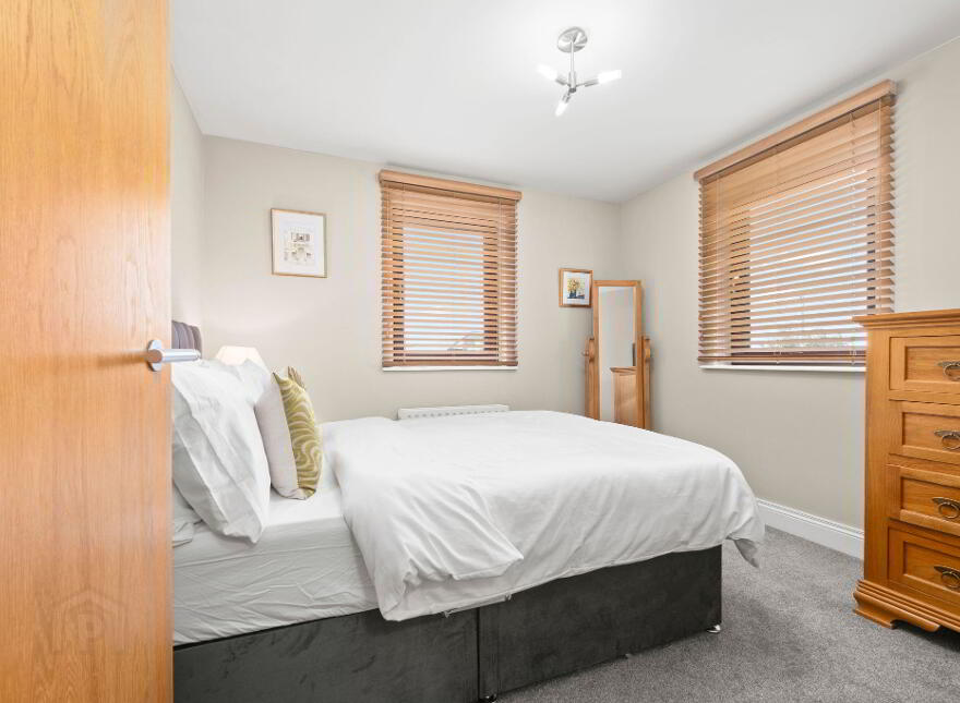 2 Hillcrest View (HOLIDAY LET), Portrush, BT52 2RB