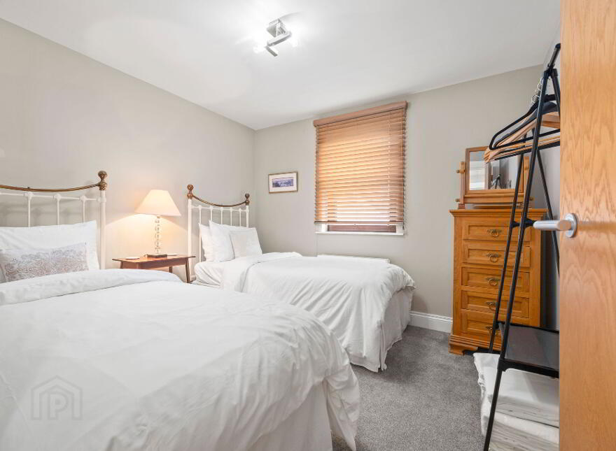 2 Hillcrest View (HOLIDAY LET), Portrush, BT52 2RB