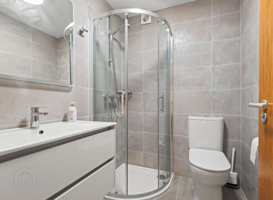 2 Hillcrest View (HOLIDAY LET), Portrush, BT52 2RB