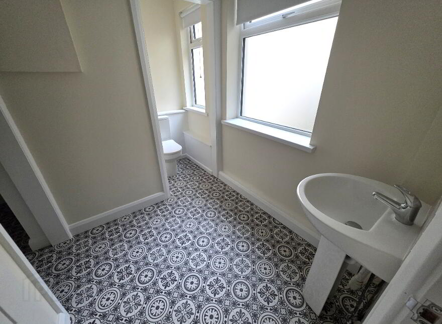 Violet Street, Waterside, Derry, BT47 2AR