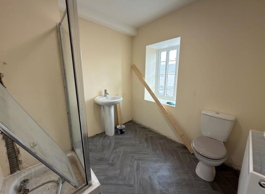 (Lot 4) 10 West Street, Carrickfergus, BT38 7AR