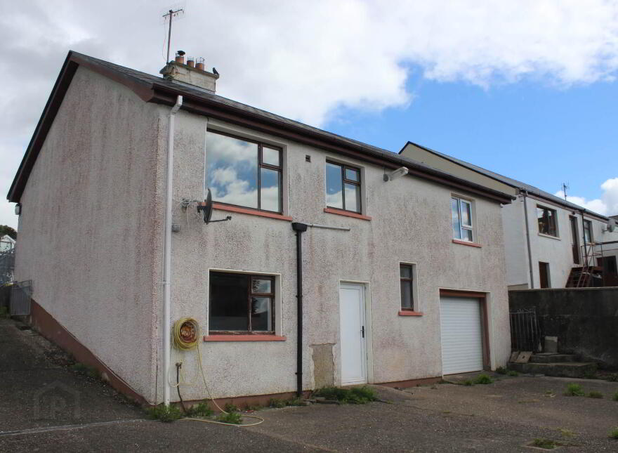 5 West Hill, Letterkenny, F92F9T4