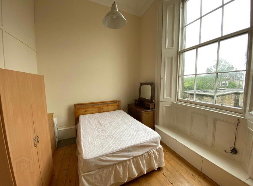 172 South Street, St Andrews, KY16 9EG