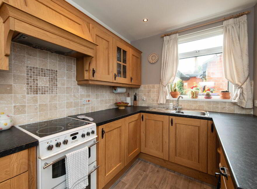 4 Station Road, Greenisland, Carrickfergus, BT38 8TS