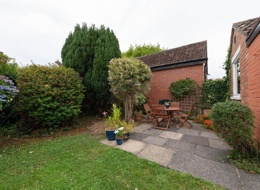 4 Station Road, Greenisland, Carrickfergus, BT38 8TS