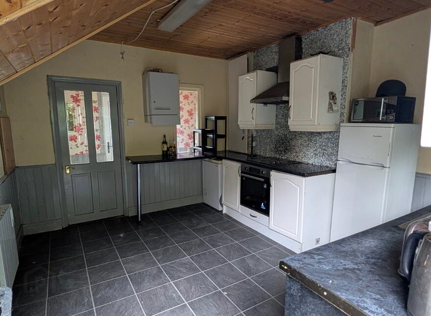 Carrowmore Td., Ballyconnell, H14N732
