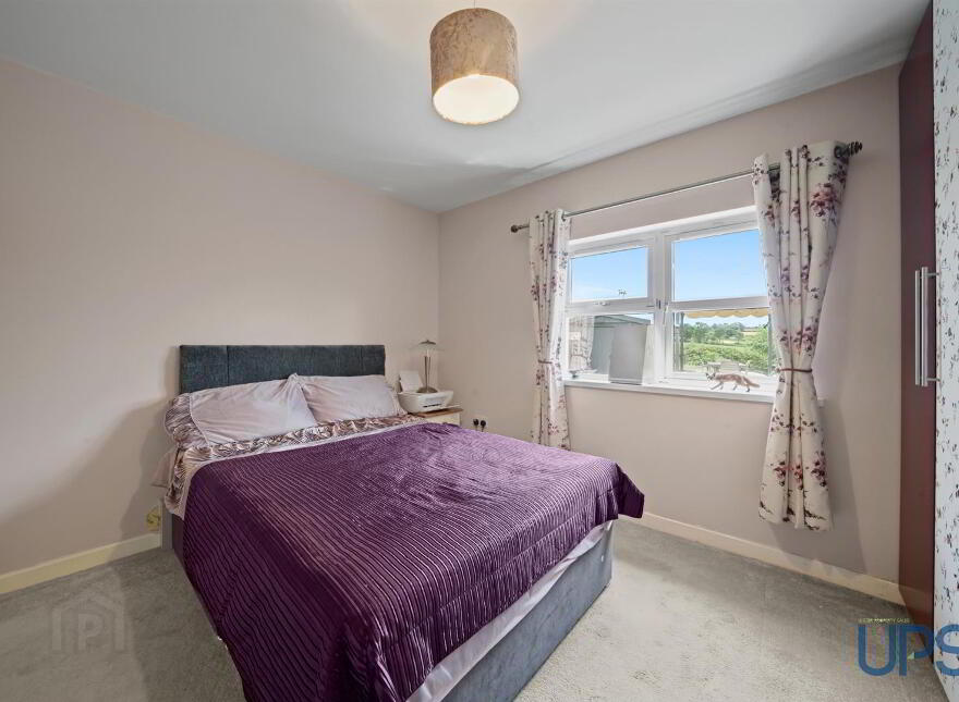 6 Scroggy Road, Ballinderry Upper, Lisburn, BT28 2EZ