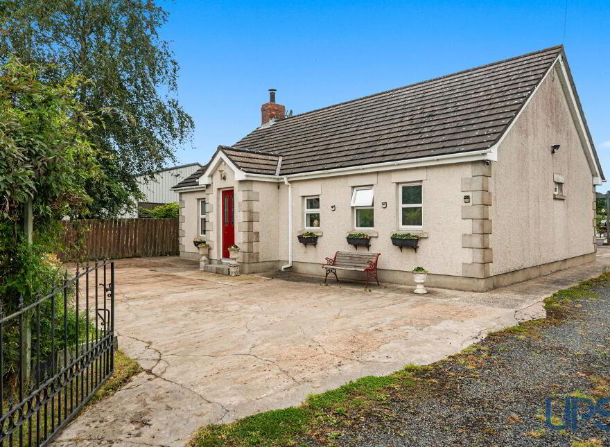 6 Scroggy Road, Ballinderry Upper, Lisburn, BT28 2EZ