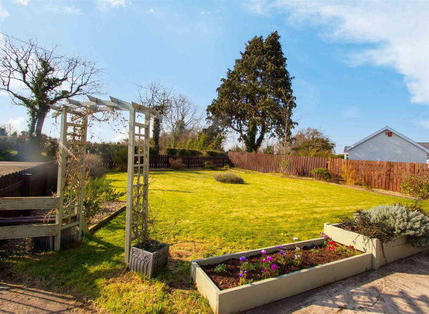 6 Scroggy Road, Ballinderry Upper, Lisburn, BT28 2EZ