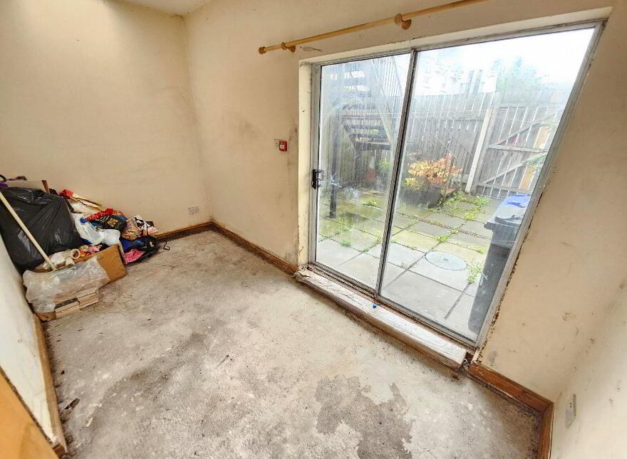 Flat 1, 5 West Street, Newtownards, BT23 4EN