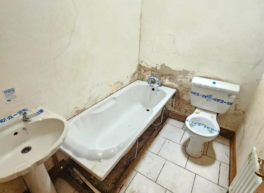 Flat 1, 5 West Street, Newtownards, BT23 4EN