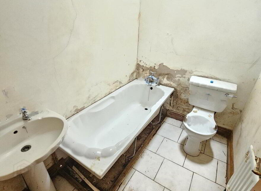 Flat 1, 5 West Street, Newtownards, BT23 4EN