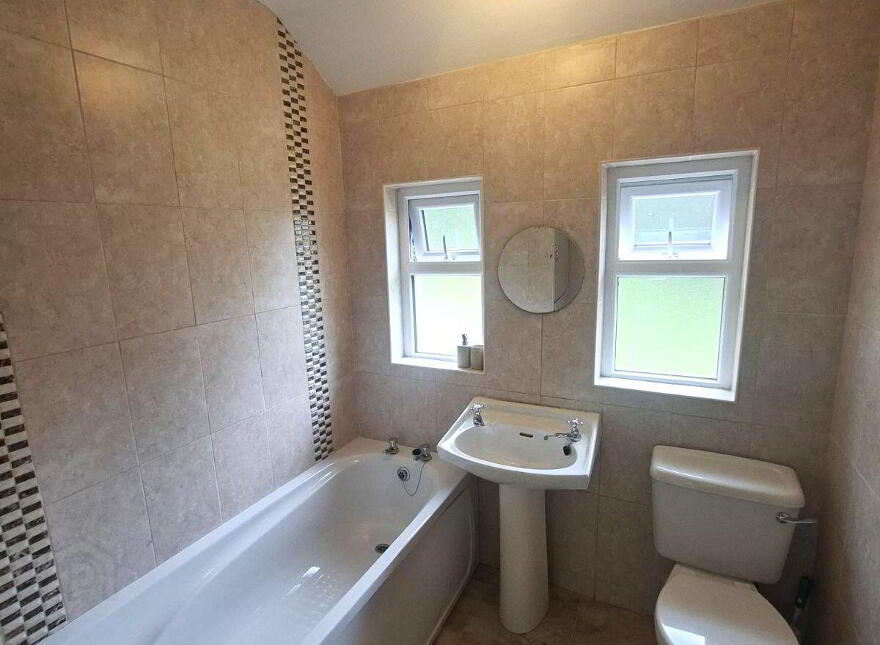 Yonder, 4 Rock Cross, Cavan, H12Y448