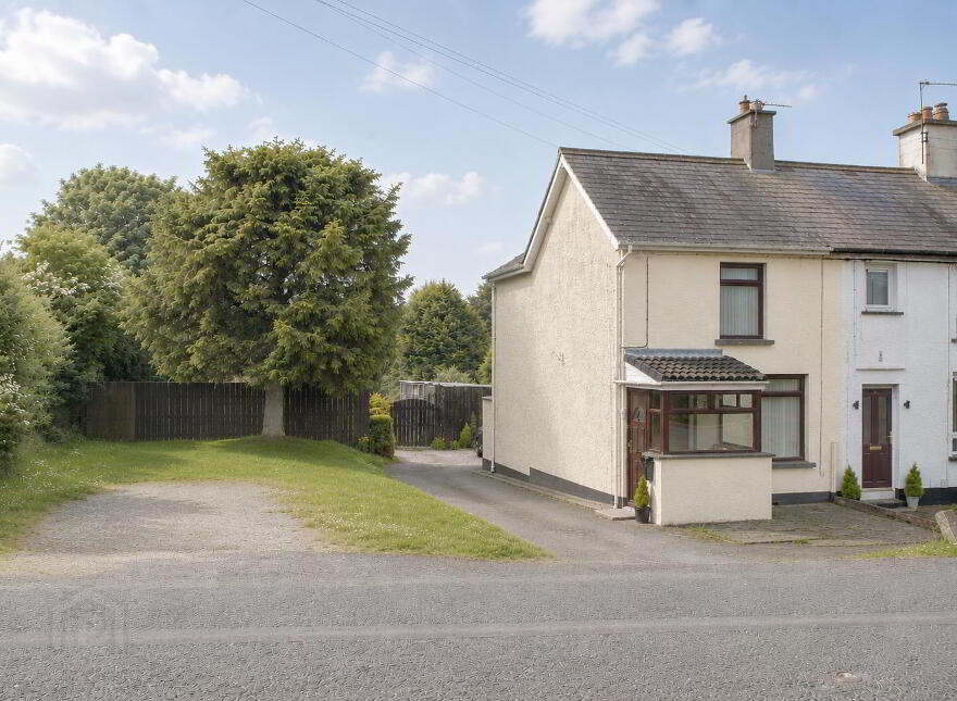 194 Belfast Road, Newtownards, BT23 4TA