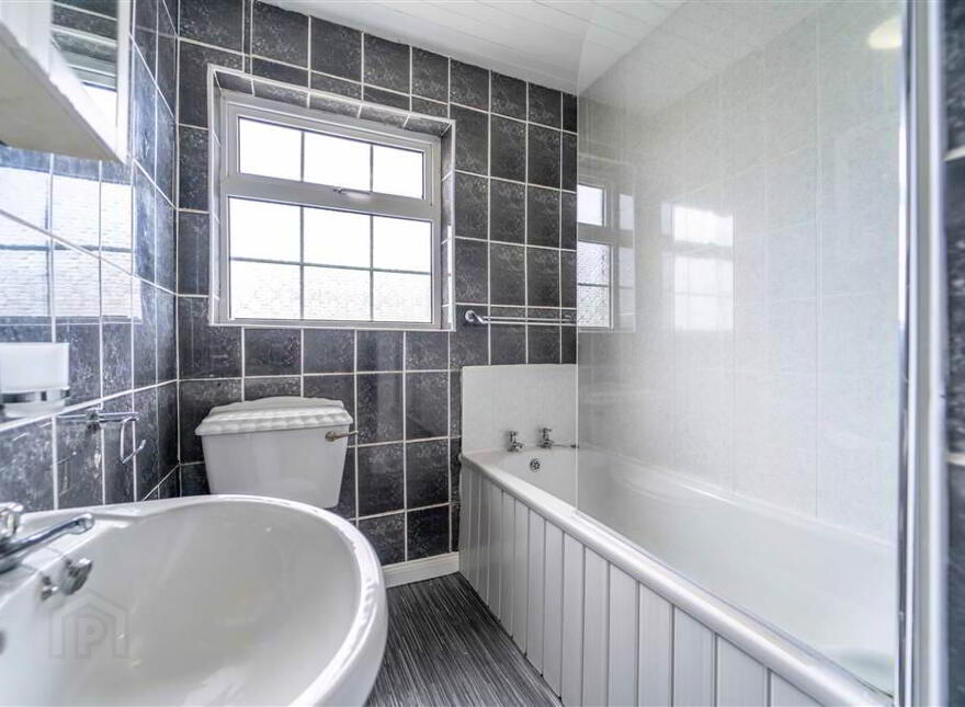 22 Cooleen Avenue, Newtownards, BT23 8UZ