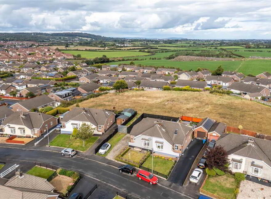 22 Cooleen Avenue, Newtownards, BT23 8UZ