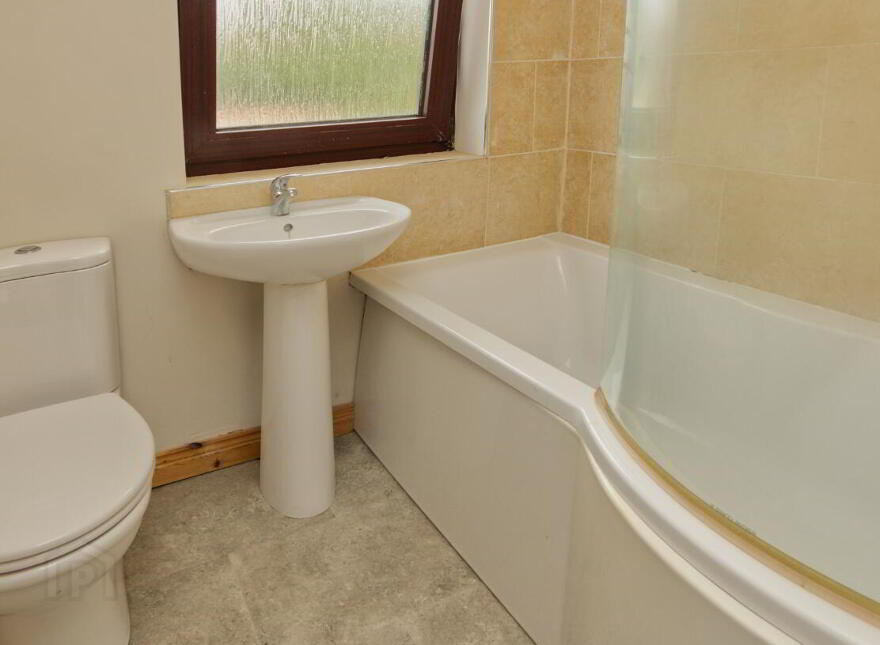 202 Clandeboye Road, Bangor, BT19 1QA