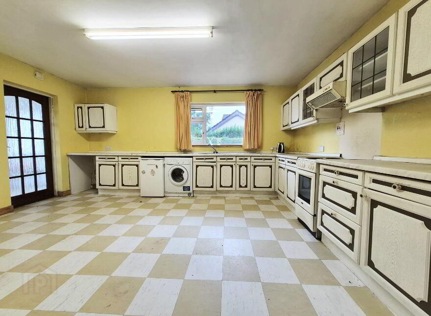 Gortnamona, 39 Clareville Estate, Pouladuff Road, The Lough, T12H7D3