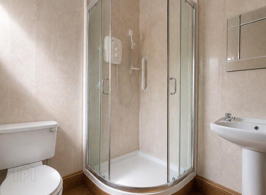 Gortnamona, 39 Clareville Estate, Pouladuff Road, The Lough, T12H7D3