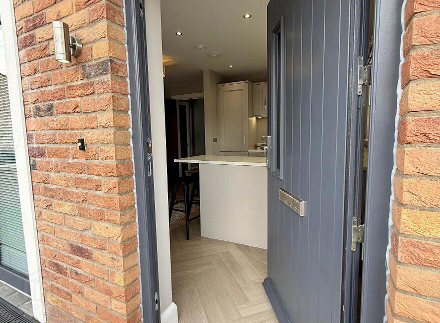 68b Dromore Street, Belfast, BT6 8PF